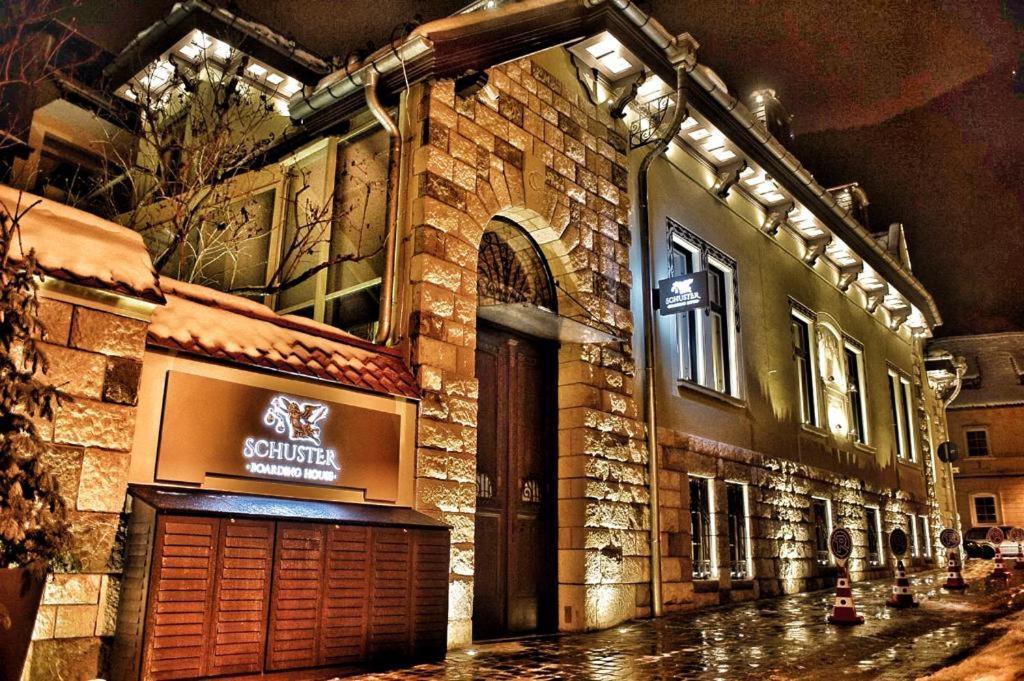 Hotel Schuster Boarding House Brașov Exterior foto